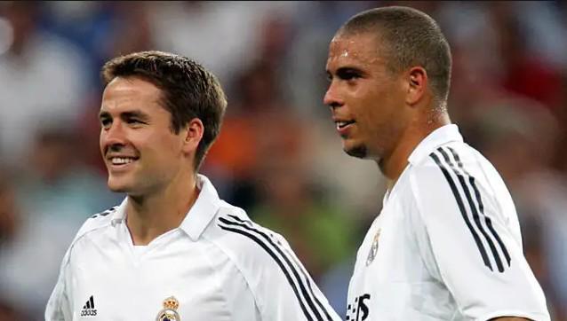 仅是两支球 仅是两支球